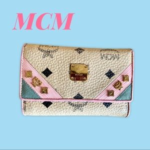 Auth MCM short wallet